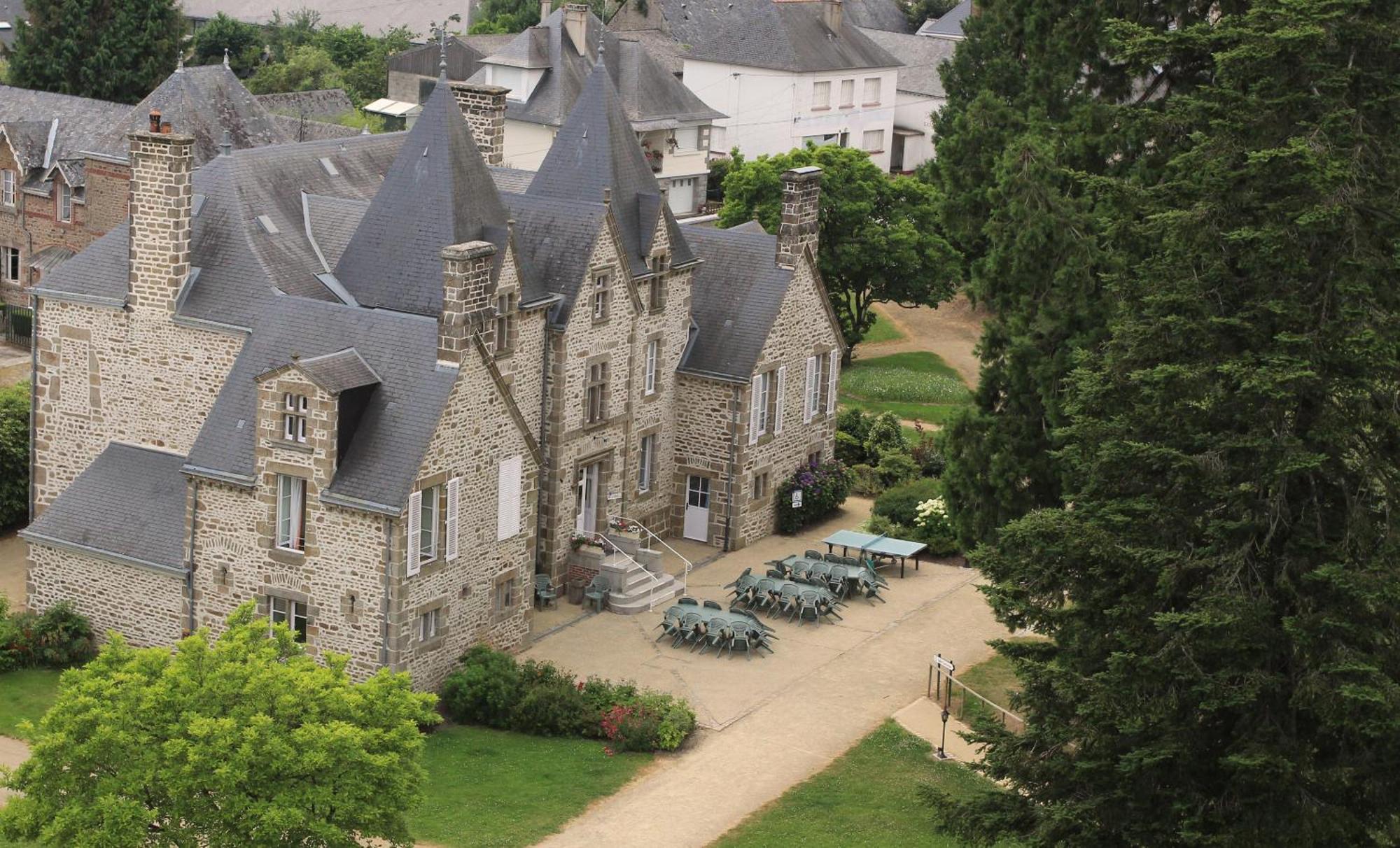 Chateau Du Bourg Saint-Denis-de-Gastines エクステリア 写真