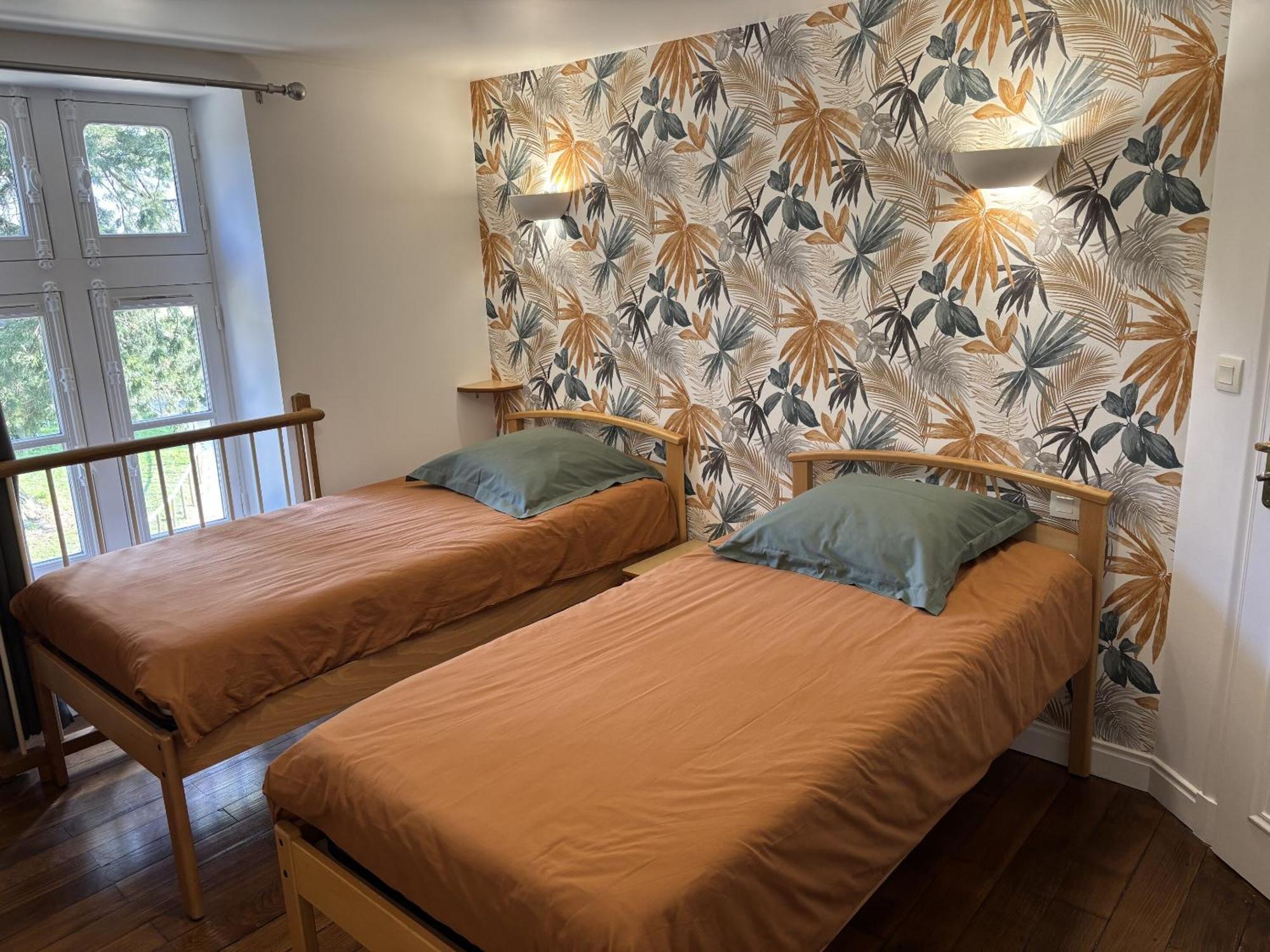 Chateau Du Bourg Saint-Denis-de-Gastines 部屋 写真
